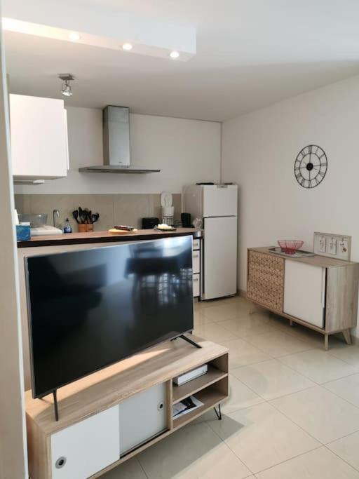 Fréjus Appartement La Tranquillite, 2Mn A Pieds Mer מראה חיצוני תמונה